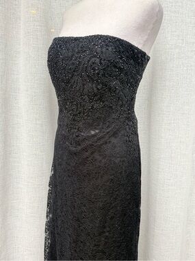 Carmen Marc Valvo black floral lace beads strapless gown dress